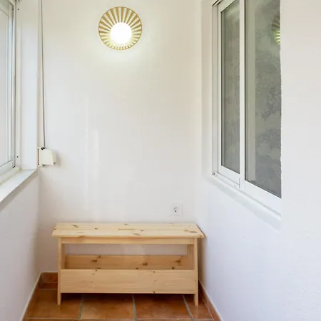 Eugenio Gross Apartment *